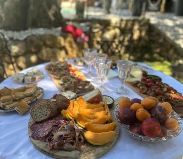 Rians Apartment | Experience Comfort at Domaine de la Vie Conte - Rated 9.2/10