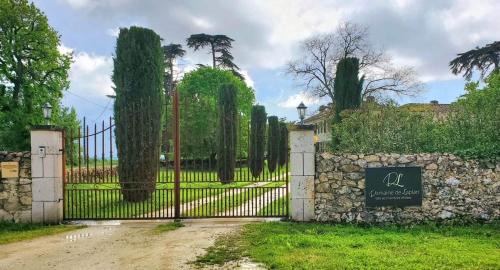 Cezan Bed & Breakfast | Oceanfront Escape at Domaine de Laplan with Breakfast & Views