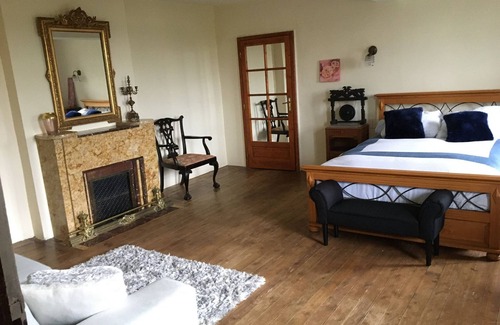 Lisle-sur-Tarn Other | Exclusive Escape at Domaine de Ménerque Castle with Pool