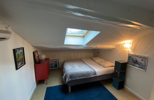 Lignan-de-Bordeaux House | Experience Domaine de Mondet Amidst Breathtaking Vineyards