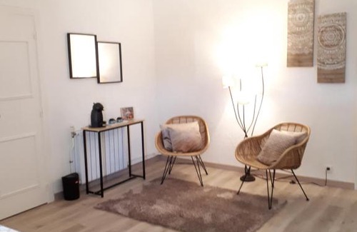 Valeilles Bed & Breakfast | Experience Domaine de Merugat: Rated 9.7 with Ocean Views