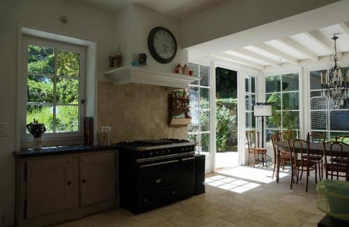 Brive-la-Gaillarde House | Idyllic Domaine de Migoule with Ocean Views & Pool