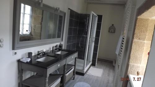 Saint-Geniez-o-Merle Bed & Breakfast | Unforgettable Stays at Domaine de Nalou with Ocean Views