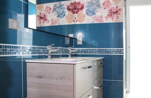 Sanilhac Bed & Breakfast | Guest Rated 10/10: Domaine De Pouzelande B&B with Spa & Pool