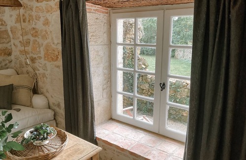 Tourtoirac Cottage | Discover Domaine de Pragelier: Poolside Ocean Views Await