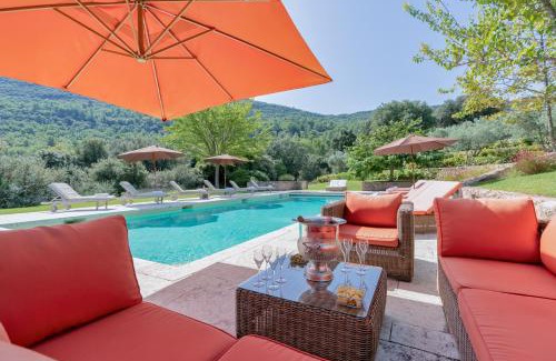 Jouques Villa | Discover Domaine de Puybernier: Oceanfront Family Retreat