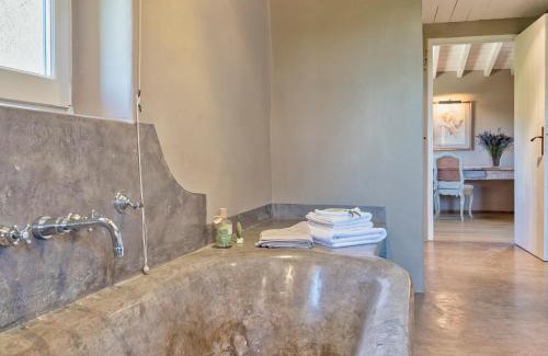 Jouques Villa | Discover Domaine de Puybernier: Oceanfront Family Retreat