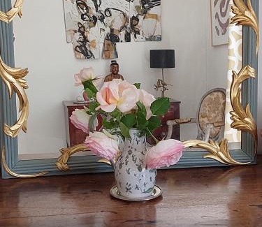 Bayas Bed & Breakfast | Elegant Domaine de Rateau: Oceanfront Bliss and Pools