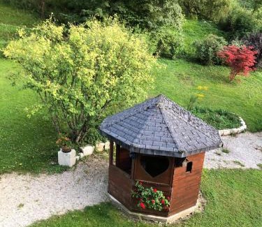 Glay House | Pet-Friendly Getaway at Domaine de Rosière with Breakfast