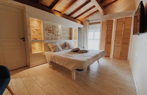 Prisse-la-Charriere House | Gite de Saint Florent: Poolside Relaxation & Spa Retreat