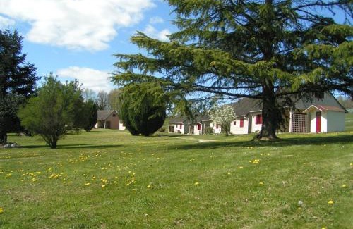 Payzac House | Pet-Friendly Domaine de Vaulatour with Oceanfront Views