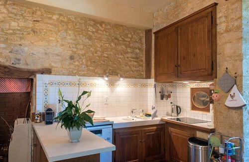 Saint-Medard House | Discover Domaine de Vielcastel: Poolside Family Retreat
