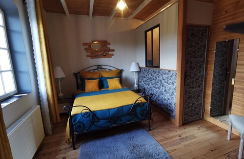 Fumel Bed & Breakfast | Experience Domaine des 3 Cyprès with Pool & Breakfast