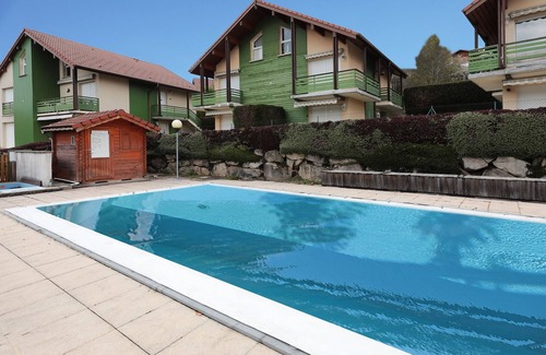 Gerardmer Apartment | Delightful Oceanfront Chalet at Domaine des Chênes Rouges