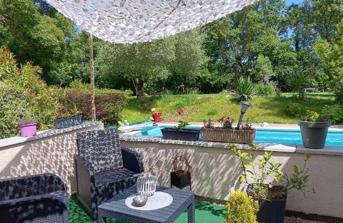 Lectoure House | Experience Domaine des Favaud: Oceanfront Retreat with Spa