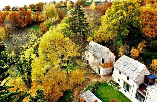 Saint-Germain-du-Teil Bed & Breakfast | Discover Domaine des Marequiers: Family-Friendly Retreat