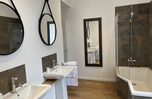 Mazerny Villa | Family-Friendly Retreat at Domaine des Loches - Gîte des Puiselets