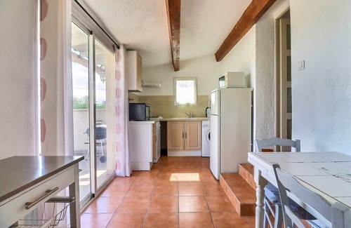 Beaucaire Apartment | Relaxing Stay at Domaine des Oliviers with Pool & Ocean Views