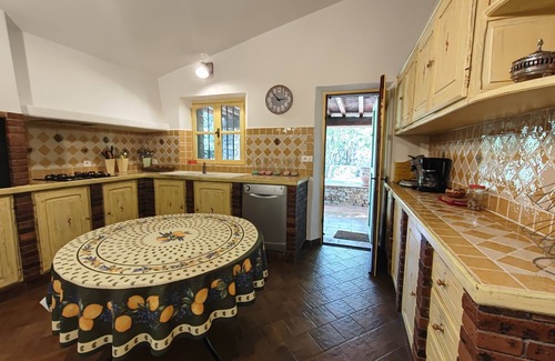 Trans-en-Provence House | Relax at Domaine des Oliviers with Ocean Views & Pool