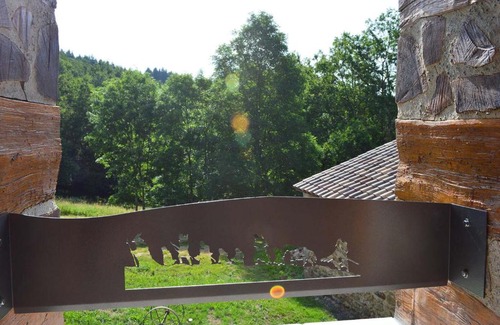 Chateldon House | Discover Domaine des Terres du Milieu: Spa & Hot Tub Retreat