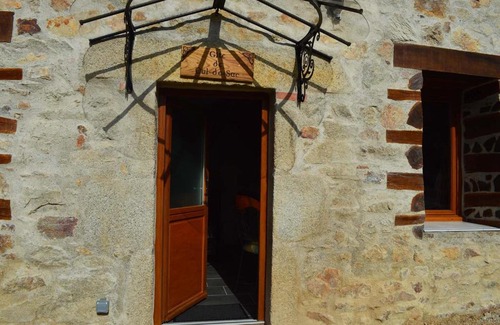 Chateldon House | Discover Domaine des Terres du Milieu: Spa & Hot Tub Retreat