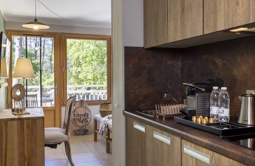 Lege-Cap-Ferret House | Relax at Domaine du Ferret Restaurant & Spa with Ocean Views
