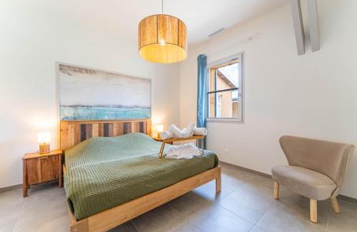 Naujac-Sur-Mer Apartment | Relaxing Retreat at Domaine du Flamand with Pool & Ocean Views