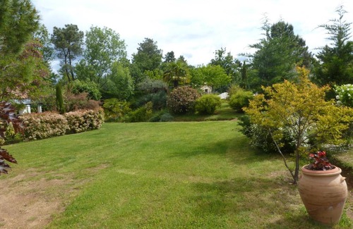 Ailhon Apartment | Exceptional Stay at Domaine du Planas with Pool Access
