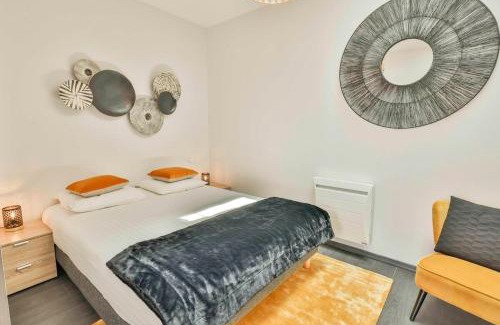 Robins Bay Apartment | Guest Rated 10/10: Domaine Grand Piquecaillou Apartment