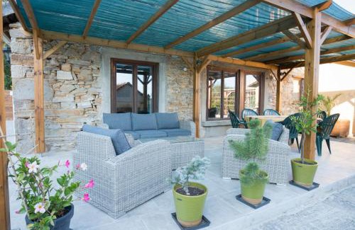 Ozenx-Montestrucq House | Tranquil Domaine Hourcabis - Family-Friendly Getaway