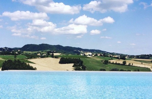 Sorina House | Idyllic Domaine Isaure - Cozy Bed & Breakfast in Sorina
