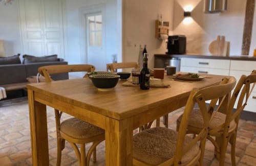 Journet House | Highly Rated Family Stay at Domaine la Boulinière - La Biche