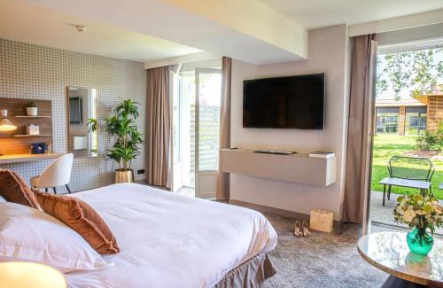 Saint-Galmier Hotel | Relaxing Escape at Domaine la Charpinière, 4-Star Retreat