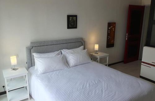 Dremil-Lafage Bed & Breakfast | Experience Domaine le Coteau de Mengaud with Ocean Views