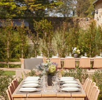 Ploeren Hotel | Relax at Domaine Le Mezo: Oceanfront Retreat with Pool