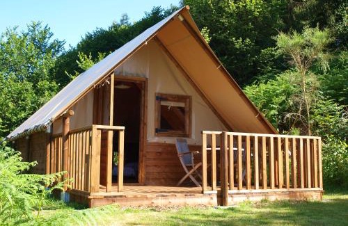 Saint-Dizier-Leyrenne Bed & Breakfast | Family-Friendly Domaine Les Filloux with Top Ratings