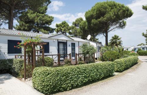 Les Cabanes de Fleury Other | Discover Domaine Les Mûriers: Oceanfront Retreat Awaits
