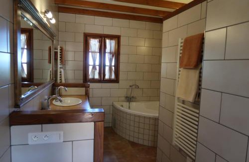 Nanthiat House | Family-Friendly Escape at Domaine les Pins - Rated 9.7/10