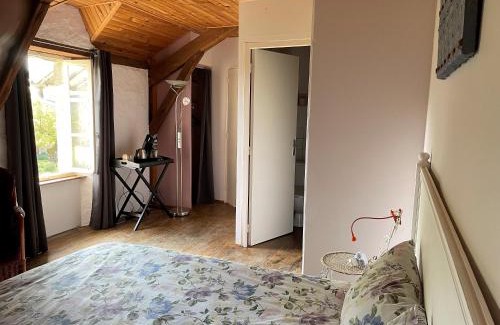 Lacam-d'Ourcet Bed & Breakfast | Discover Domaine Les Teuillères: Oceanfront Family Retreat