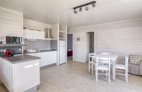 Les Epesses RV Rental | Discover Domaine Mélusine: Ocean View & Spa Retreat