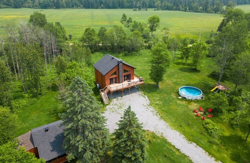 Boileau Ski Chalet | Exquisite Domaine Princier: Guest Rated 9.8 with Spa & Pool