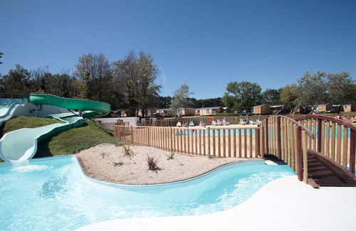Fouesnant RV Rental | Cozy Oceanfront Retreat at Domaine Résidentiel de Plein Air