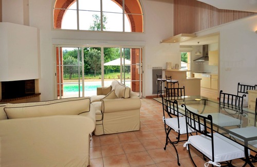 Pont-de-Larn House | Domaine Royal Green V810I by Interhome