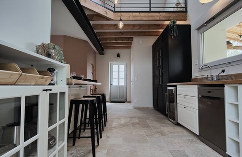 Saint-Loup-Geanges House | Unforgettable Stay at Gîte "Le Petit Loup" Near Beaune