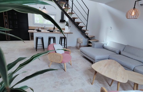 Saint-Loup-Geanges House | Unforgettable Stay at Gîte "Le Petit Loup" Near Beaune