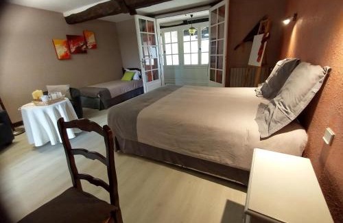 Aignan Bed & Breakfast | Charming Domaine Sainte Barthe with Pool & Ocean Views