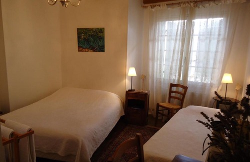 Engravies Bed & Breakfast | Discover Domaine Thomson: Family-Friendly with Pool Access