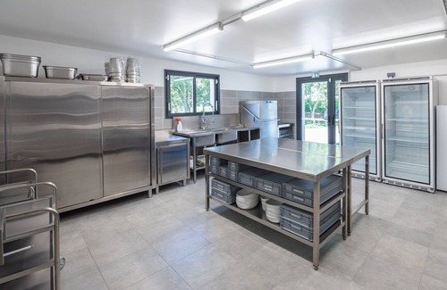 Teloche Bed & Breakfast | Experience Domaine: Ideal for Le Mans Racetrack Excitement