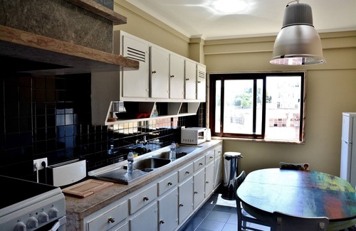 Santa Isabel House | Inviting Wallis Rato: Spa, Dining & Family-Friendly Stays