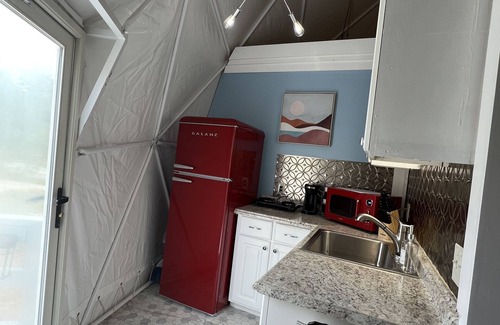 Salem House | Explore Dome Away From Home with Free Park Pass & Breakfast